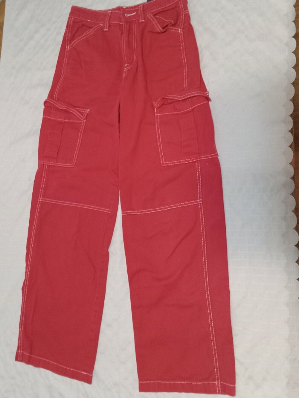 Perfect Divided H&M red wide legs cargo jeans size 34
